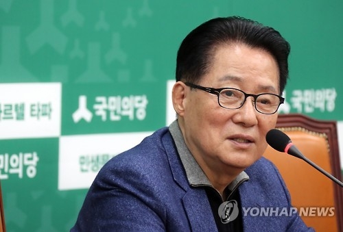 2野 '빅텐트론' 놓고 신경전…추미애 선공에 박지원 즉각 반격 - 2