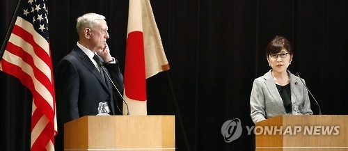 美日 국방장관 "北·中 대비 연대 강화"