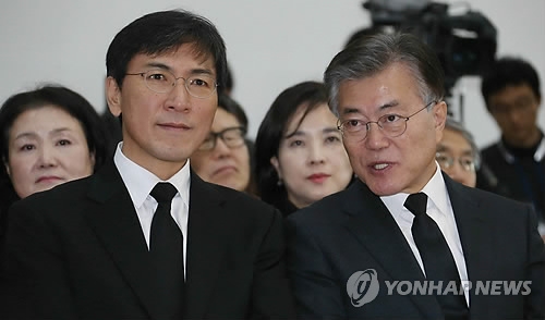 文 '대세론 굳히기' vs 안희정 '어게인 盧風'…호남 첫격돌 - 1