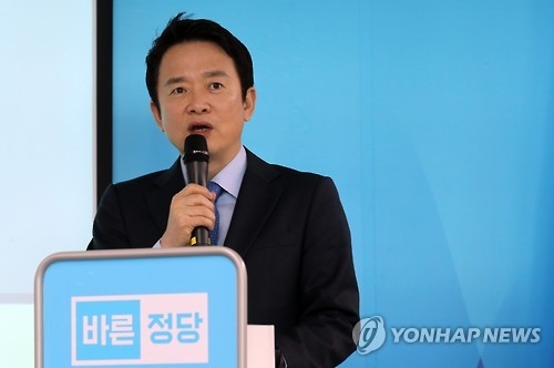 범보수 주자 '전공 살리기'…유승민 '경제'·남경필 '분권' - 2
