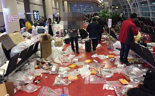 아수라장 된 제주국제공항 출국장