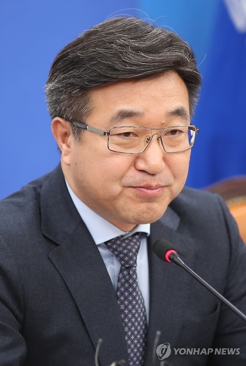 윤호중 "정치 불확실성 경제에 악영향…국회보이콧 與 한심" - 1