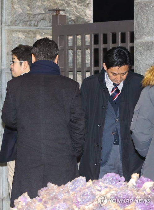 총수 구속...심각한 삼성맨들