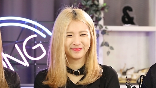 'K.A.R.D'의 전지우