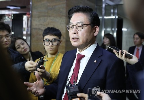 자유한국당 정우택 원내대표(자료사진)
