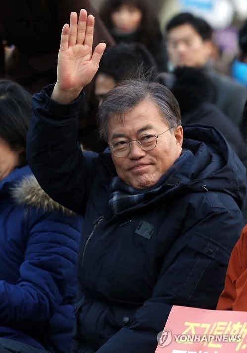 文, 외부행사 줄이고 경제대책단 띄우고…'정중동' 행보(종합) - 1