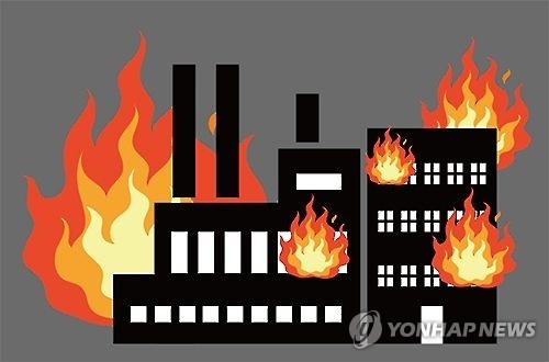 남양주서 공장 화재 잇따라…건물 3개 동 불타 - 1