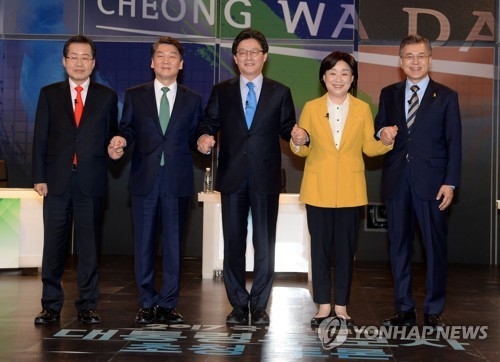 "문재인 40%, 안철수 37%…양강구도 지속"<갤럽>(종합) - 1