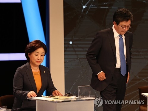 토론회 참석한 유승민-심상정