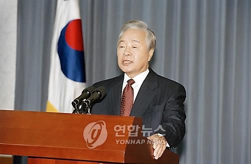 文·YS 닮은꼴 정치인…거제 '동향'에 경남중·고 '동문' - 2