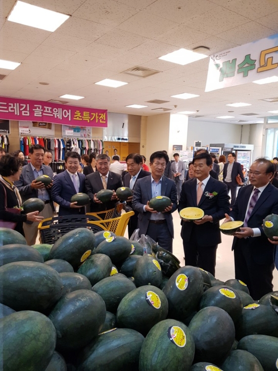 고창군 '블랙망고수박' 출시