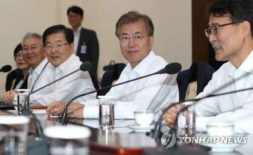 文대통령 "인사논란 국민양해 당부…총리인준 늦어지고 정치화"(종합) - 1