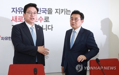 文대통령, 여야정 국정협의체 직접 주재…매달 정례 개최 - 1