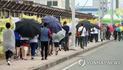 여전한 세월호 추모발길