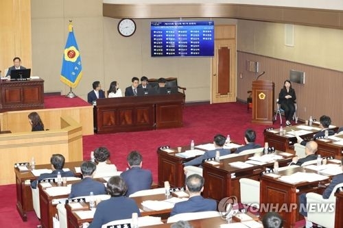김학철 "충주 에코폴리스 포기 손실 참담한 수준" - 1