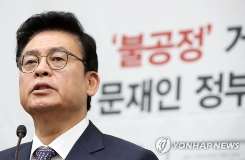 정우택, 강경화 임명 문제에 "野3당 공조 필요" - 1