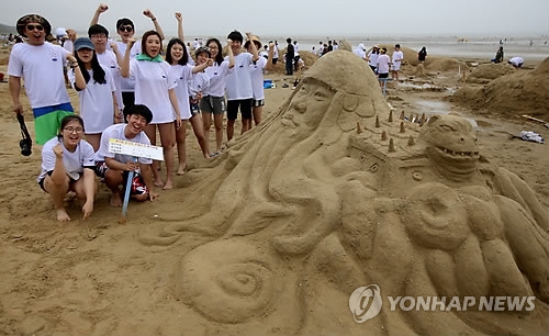 몽산포해수욕장에서 열린 모래조각페스티벌