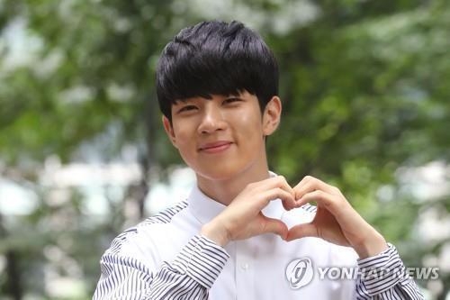 유회승 "엔플라잉 막내로 합류…관객과 교감하는 공연 꿈꿔요" - 3