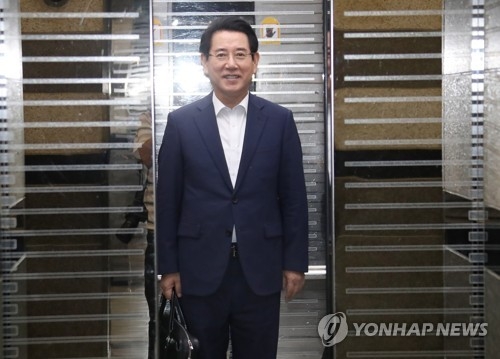 표정 밝은 김영록 농식품부 장관 후보자