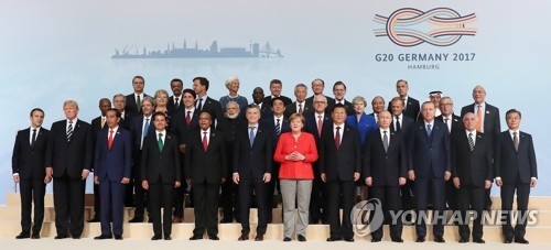 한자리에 모인 G20 정상들