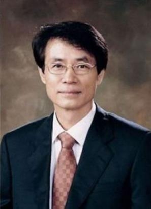 최영홍 교수