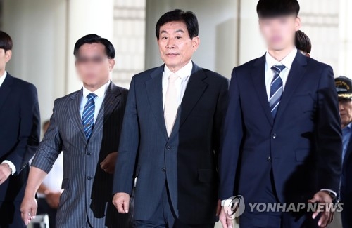 여야, 원세훈 판결에 엇갈린 반응…일각선 "MB 수사해야" - 2