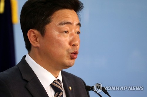 與 "여야정 국정상설협의체에 野 긍정적 화답 기대" - 1