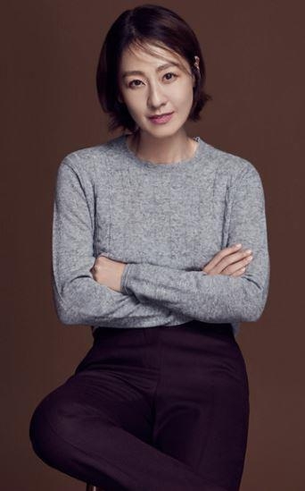 현대홈쇼핑, 16일 신규 패션PB '라씨엔토' 첫 방송 - 2