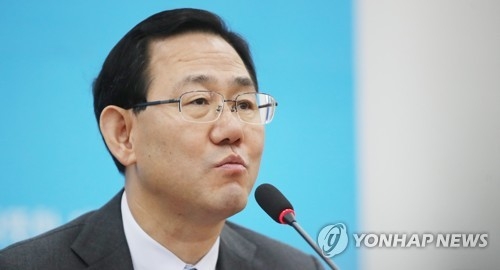 주호영 "늦어도 22일 본회의 열어 김명수 가부 결정해야"(종합) - 1