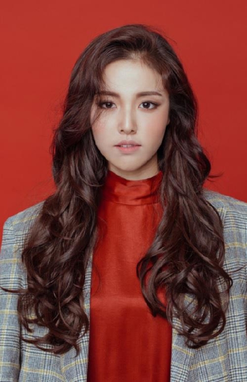 핑크에이지 하이커버피스 글로시(모델 신가영)