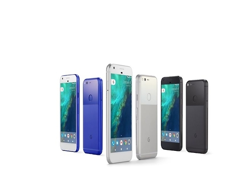 구글이 지난해 HTC와 파트너십을 통해 내놓은 픽셀폰