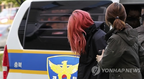 청주 20대 여성 폭행 살해 30대·살인방조 여친 구속 - 2