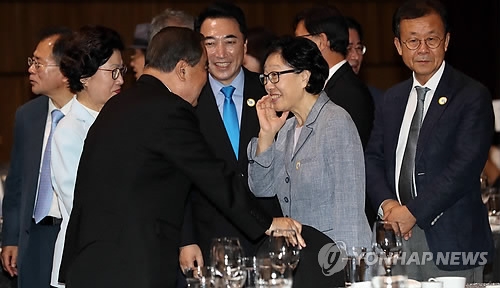 10·4 선언 10주년 기념식에 친노·친문 총출동…"평화만이 답" - 3