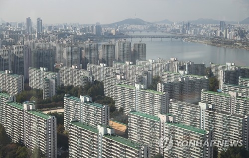 새정부 3차례 규제로 3명중 1명 주택대출 타격…대출금 32.4%↓(종합) - 5