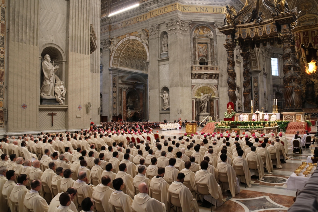 프란치스코 교황, 수에레브 주한 교황청 대사 등 3명 주교로 서품 