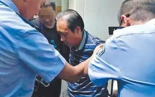 중국에서 부녀자 11명을 연쇄 살인한 가오청융
