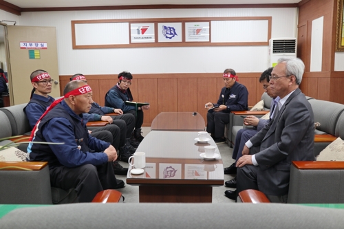 현대중 노조 찾은 노사정위원장