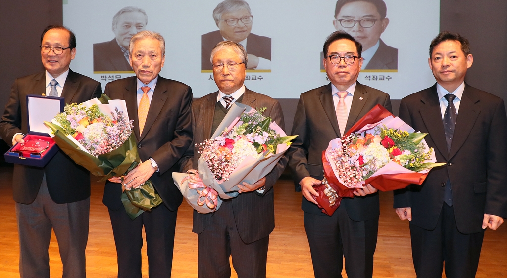 박석무 다산硏이사장·김요환 전 육군총장 우석대 석좌교수 임용 - 1
