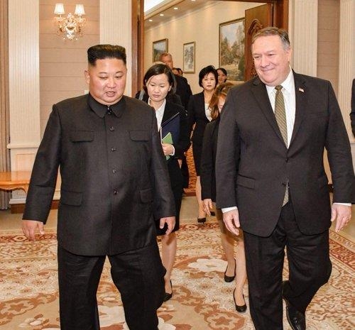 美 "김정은, 풍계리핵실험장 불가역적 해체 확인할 사찰단 초청"(종합) - 2