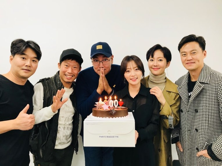 '완벽한 타인' 200만 돌파 기념 '인증샷'