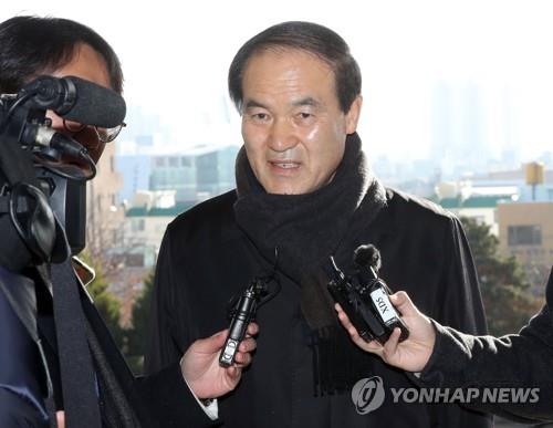 검찰 소환된 이항로 진안군수