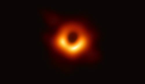 'M87' 은하 중심부에서 실제 관측된 블랙홀 