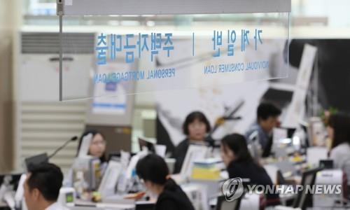 5월 가계대출 5.7조원↑…'가정의 달' 신용대출 영향(종합) - 1