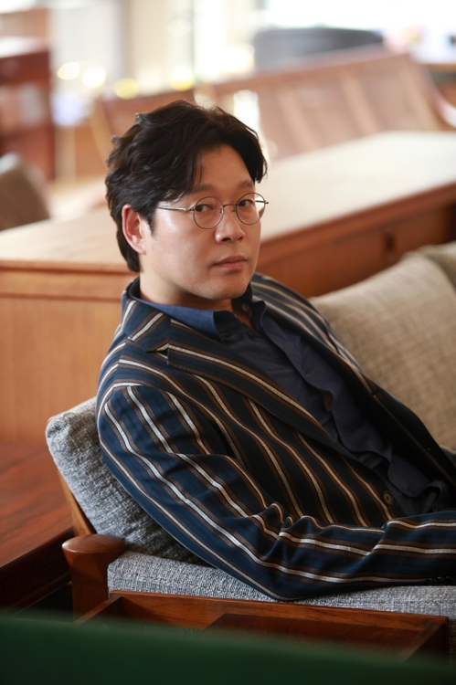 유재명