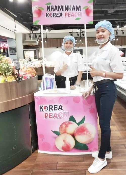한국 복숭아 캄보디아 대형마트 입점