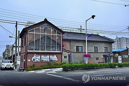 근대역사문화거리의 조선주조 군산분공장