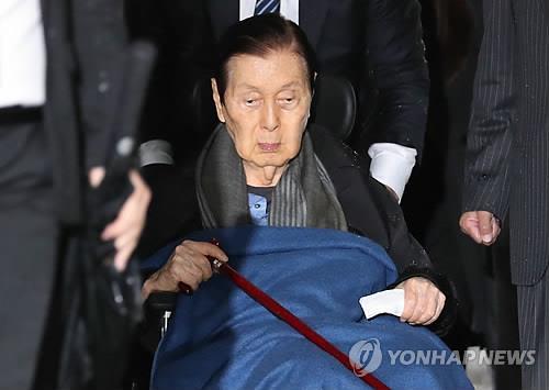 97세 신격호 롯데 명예회장 형집행정지…"수형생활 어려워"(종합) - 1