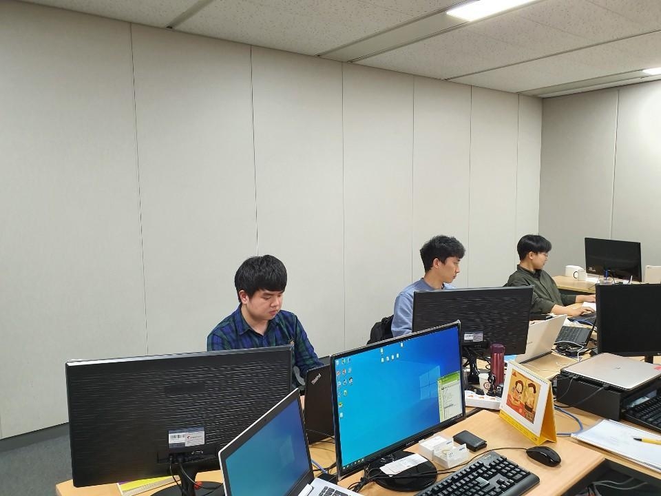 한국폴리텍대학 "스마트금융과 8명 데이터스트림즈 입사 확정" - 1