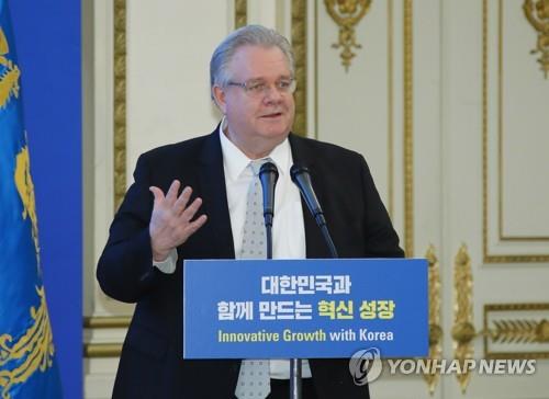 제프리 존스 암참 이사회장