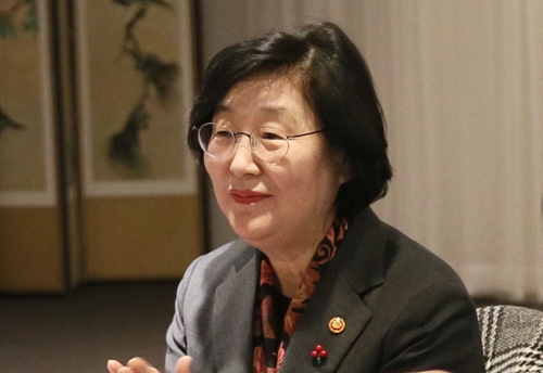 이정옥 여성가족부 장관